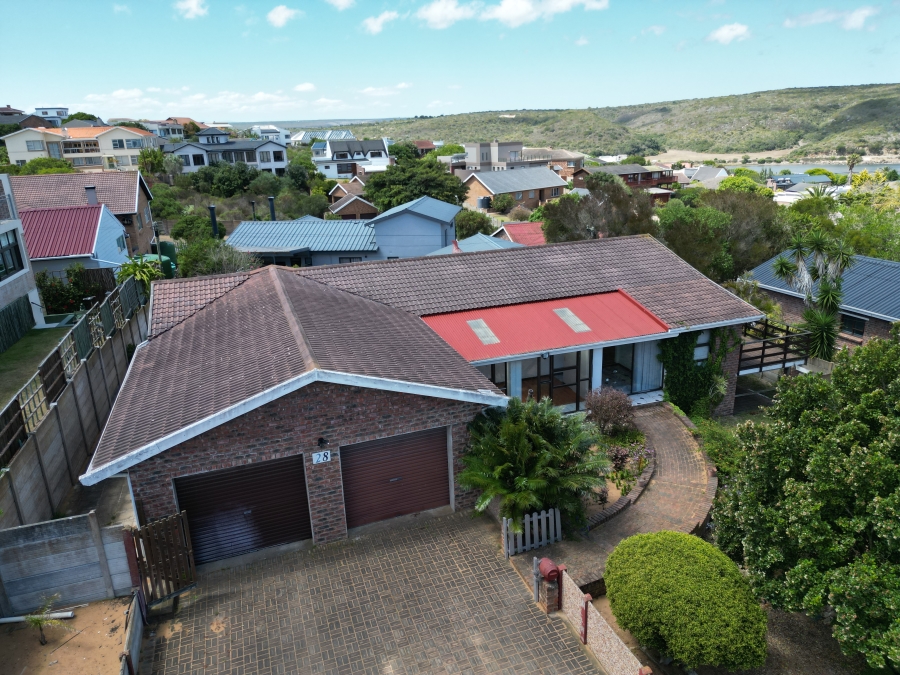 2 Bedroom Property for Sale in Stilbaai Wes Western Cape